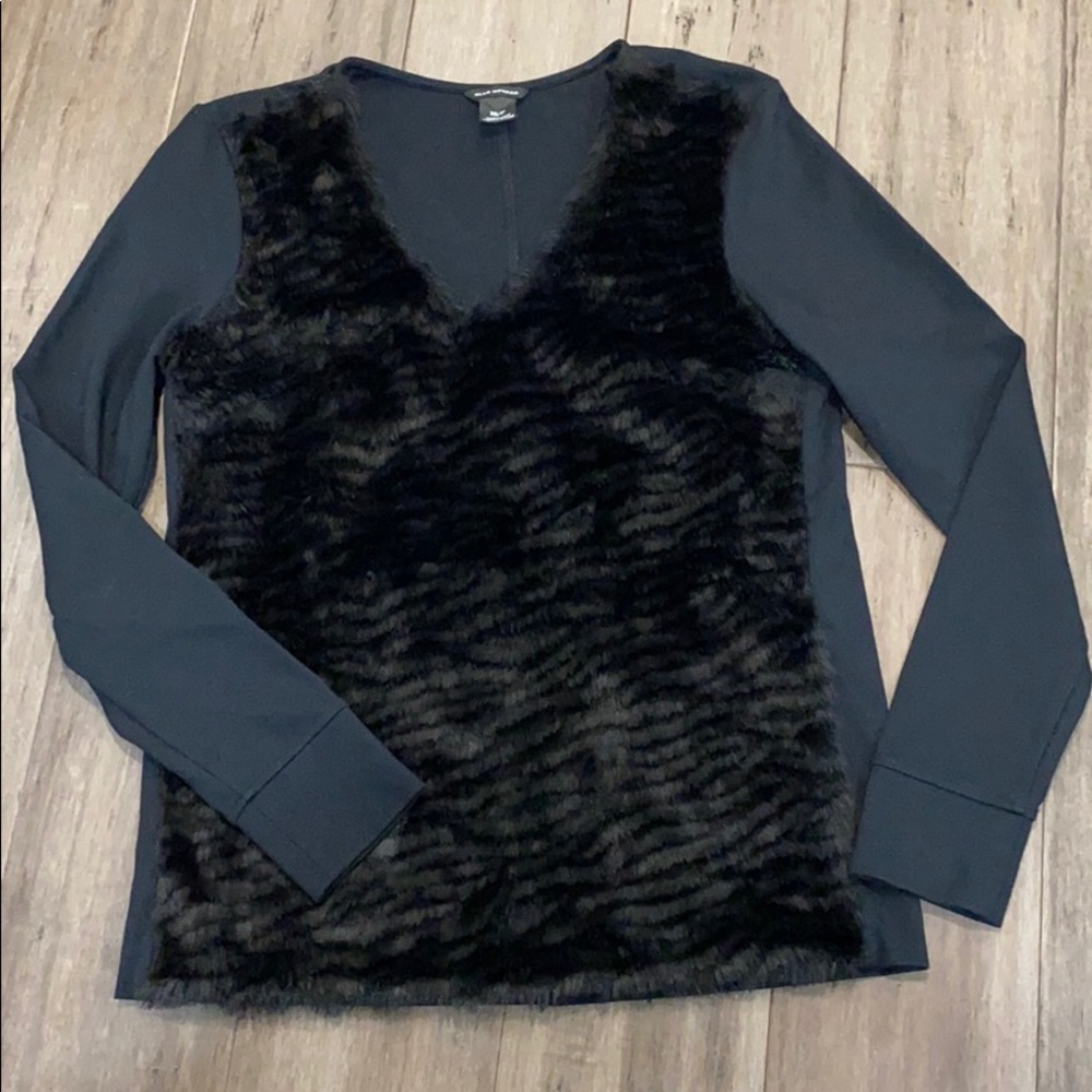 5 for $25 Club Monaco faux fur front black long sleeve top‎